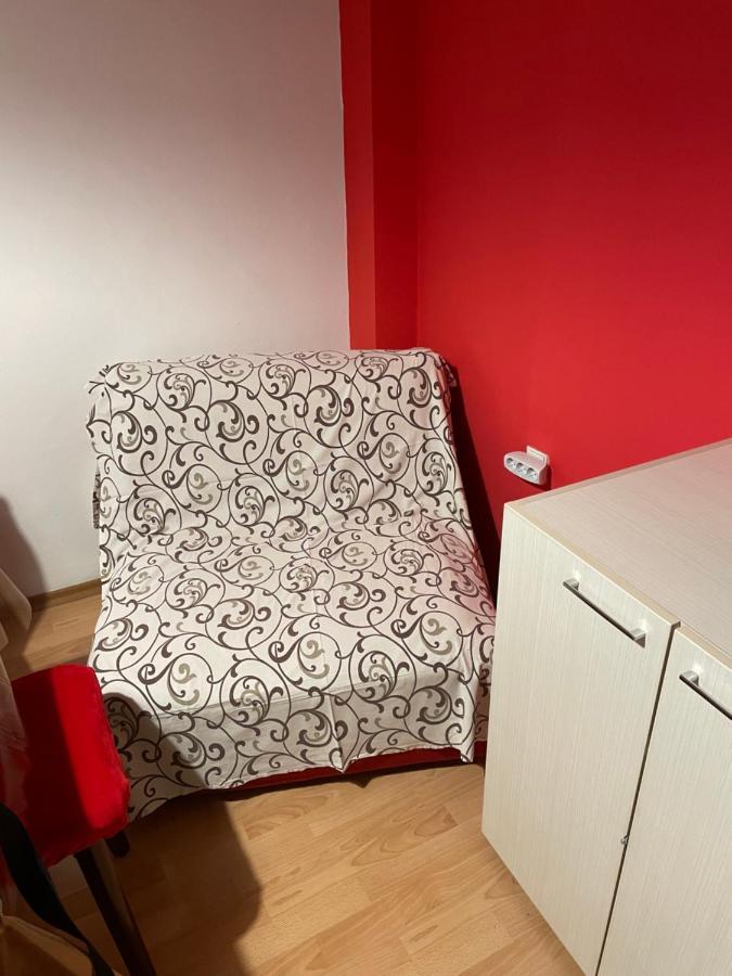 Skopje City Center Red Apartment Εξωτερικό φωτογραφία